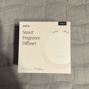 Pura 4 White Smart Fragrance Diffuser